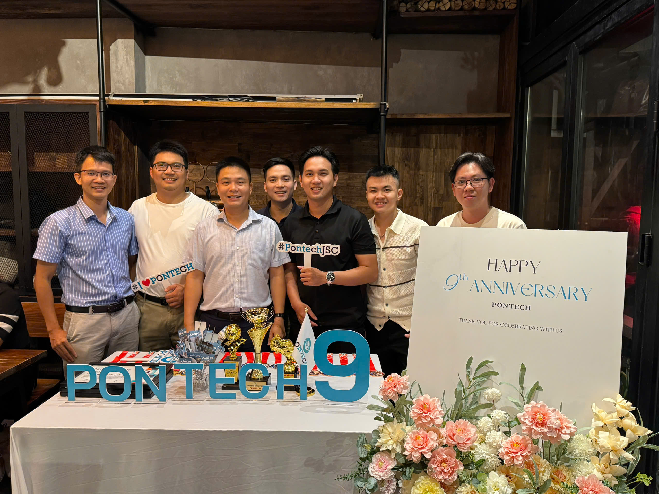 Check-in of Pontech CEO and Employees at the 9th Anniversary Celebration
