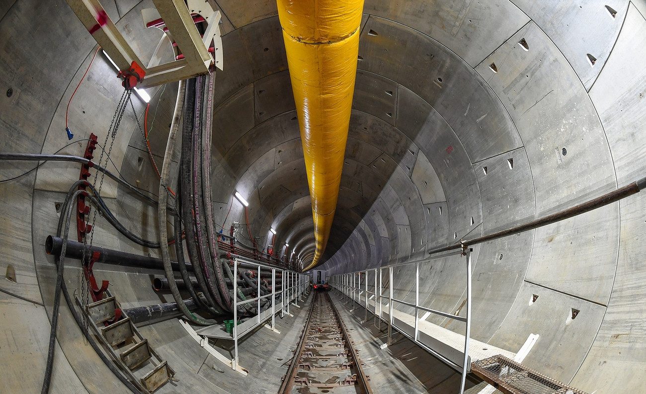 Hanoi Metro Line 3 (Nhon – Ha Noi Railway Station) – TBM construction of the section from Kim Ma to Ha Noi Station.