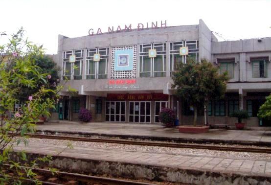 Nam Dinh Station – Intermediate station on the North–South line (Vietnam).