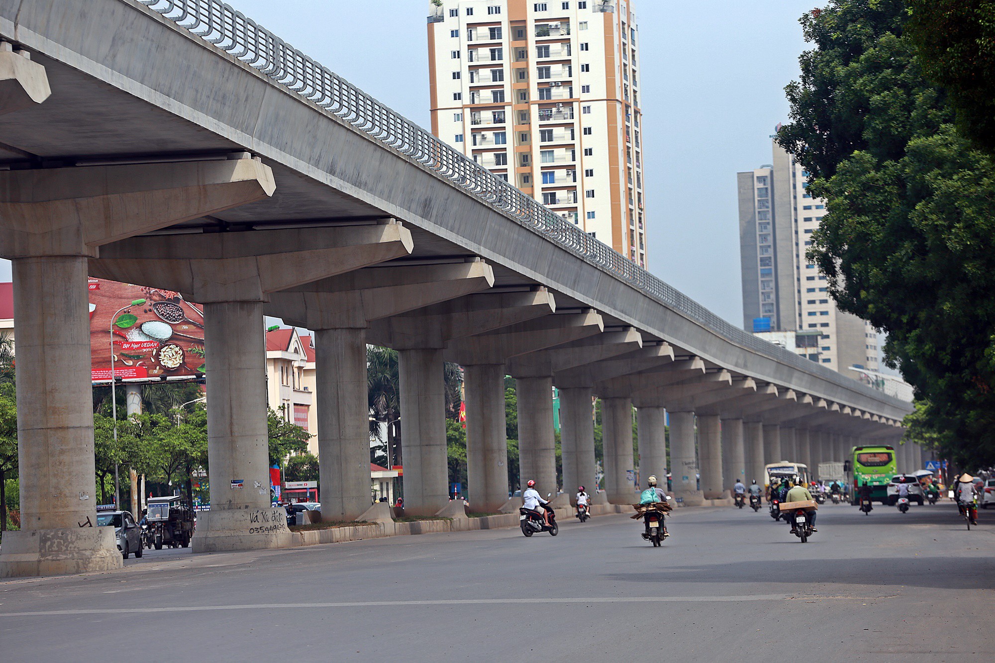 Nhổn–Hanoi Station LRT viaduct – precast U-girder